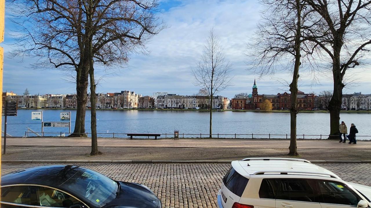 Das Ferienapartment Alexandrine Direkt Am Pfaffenteich Mit Eigenem Parkplatz Schwerin  Exterior foto